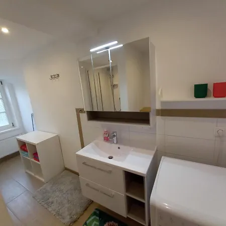 Apartment Salzburg City דירה *